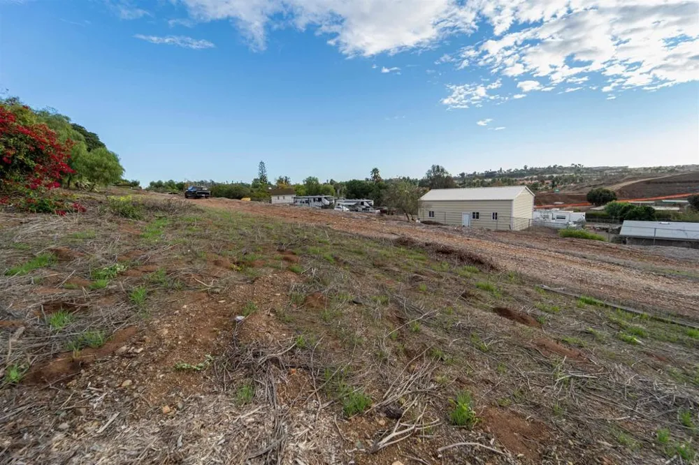 291 Osborne Street Vista, CA 92084