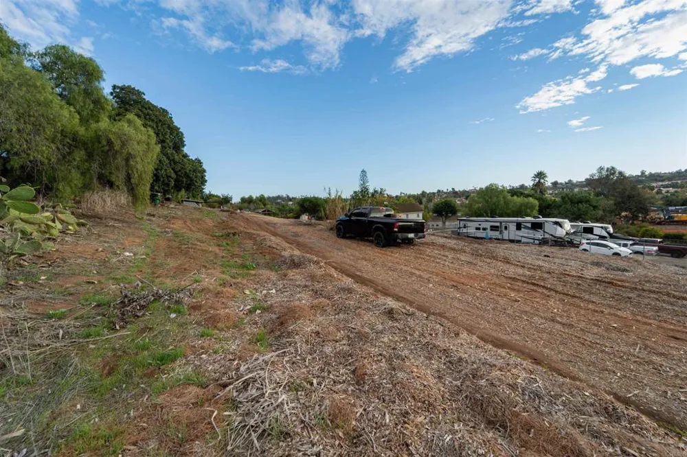 291 Osborne Street Vista, CA 92084