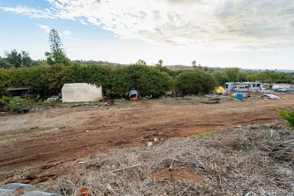291 Osborne Street Vista, CA 92084