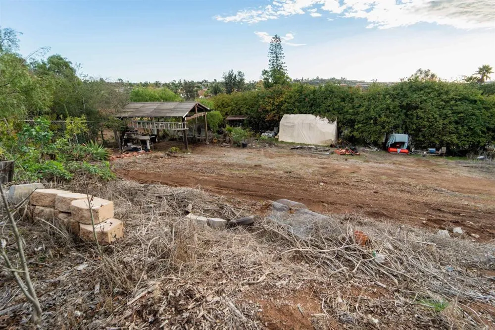 291 Osborne Street Vista, CA 92084