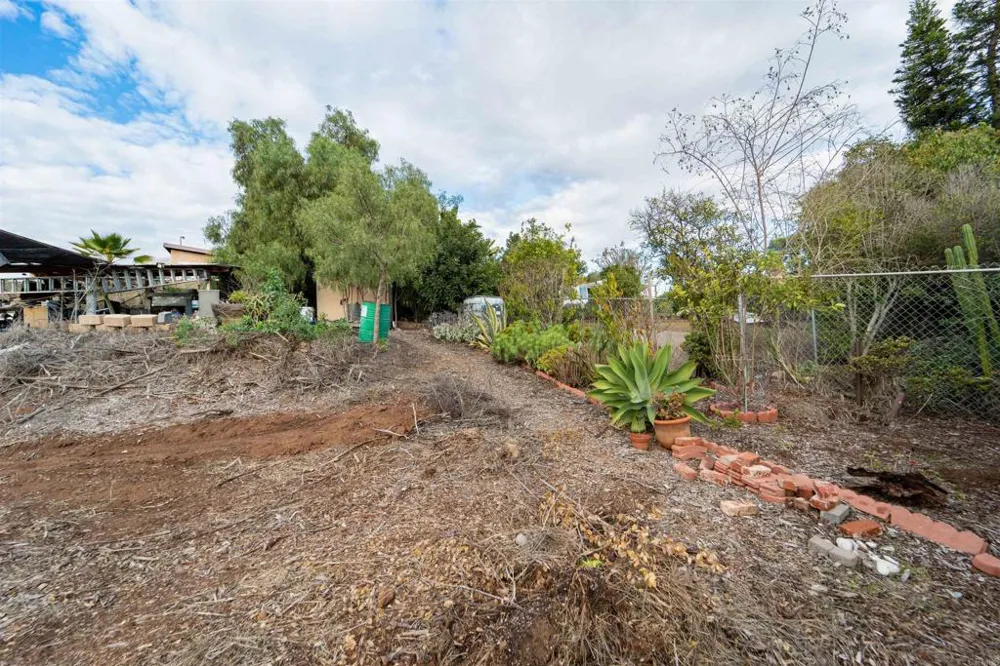 291 Osborne Street Vista, CA 92084