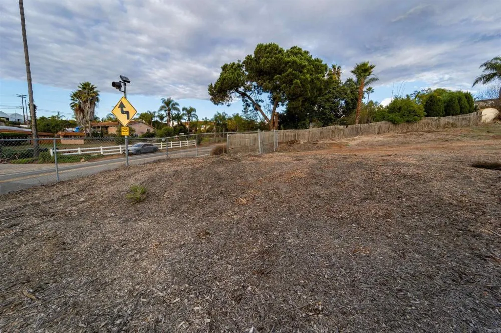 291 Osborne Street Vista, CA 92084