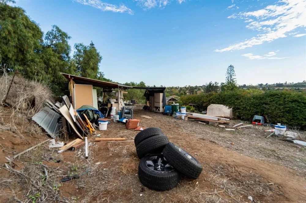 291 Osborne Street Vista, CA 92084