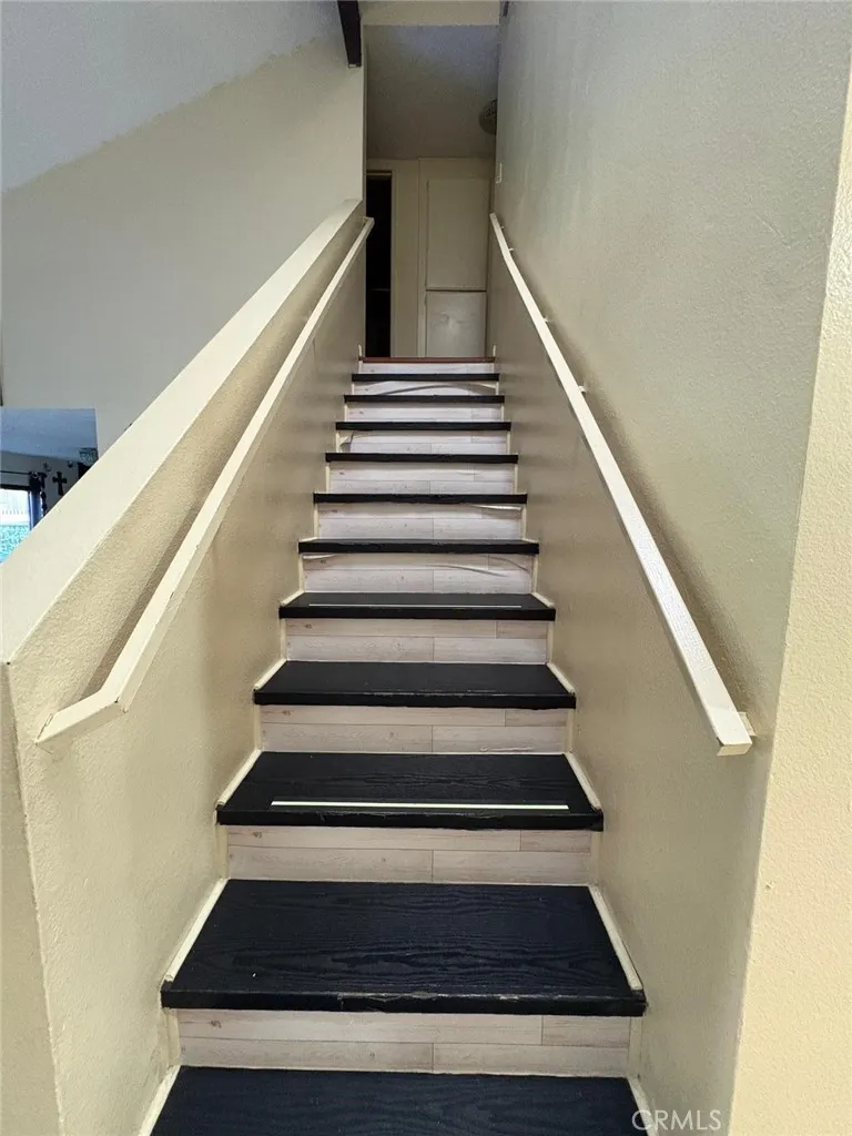 6100 Arbutus Avenue #42 Huntington Park, CA 90255