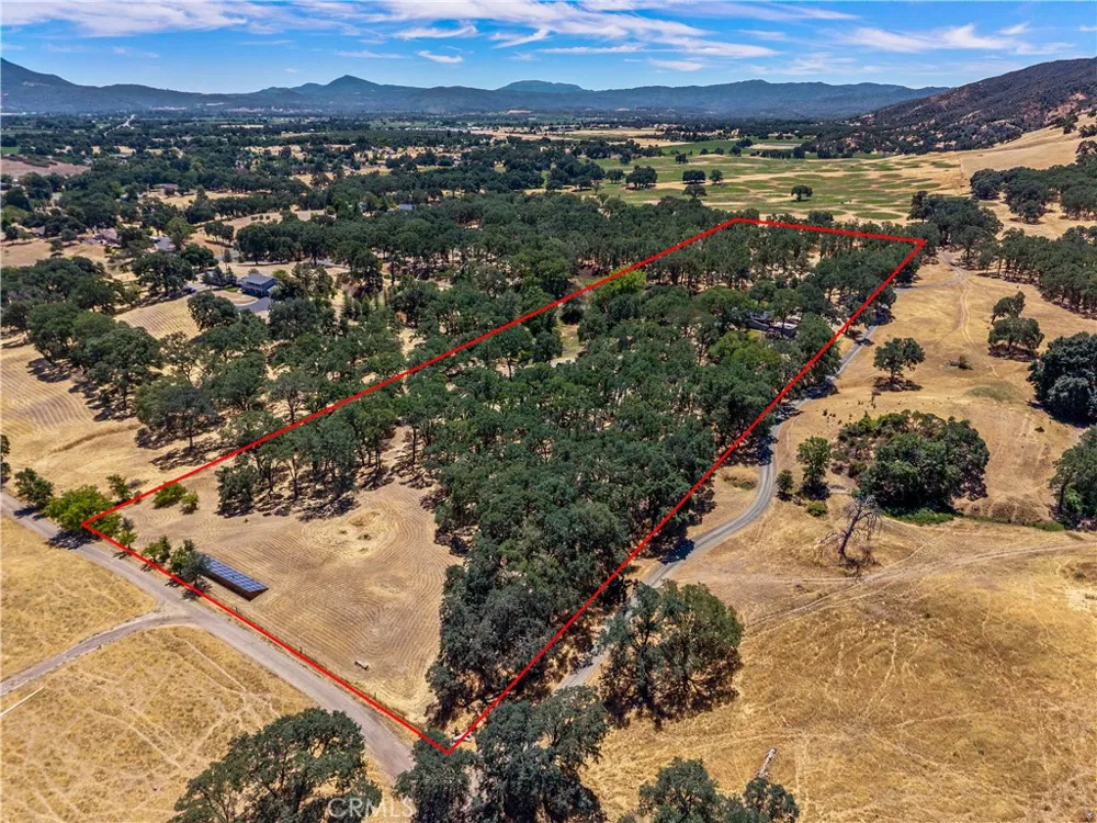 608 Dixon Drive Lakeport, CA 95453