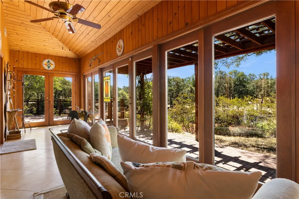 608 Dixon Drive Lakeport, CA 95453