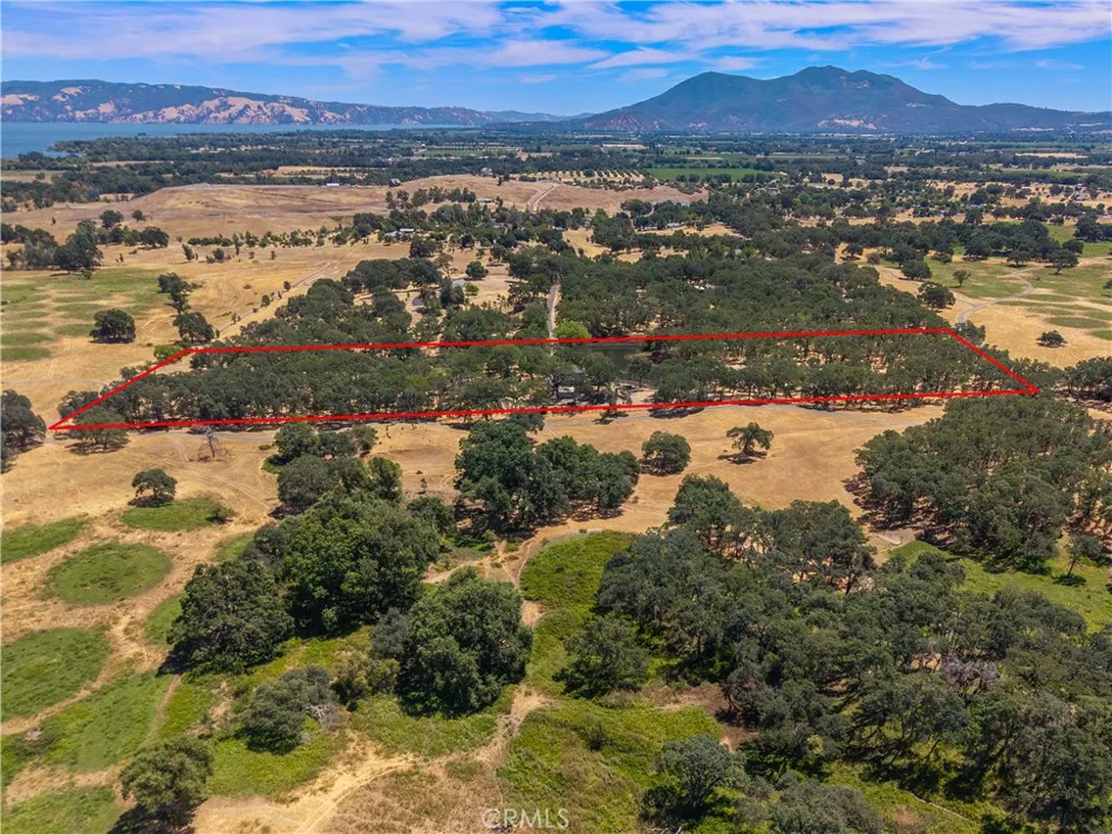 608 Dixon Drive Lakeport, CA 95453