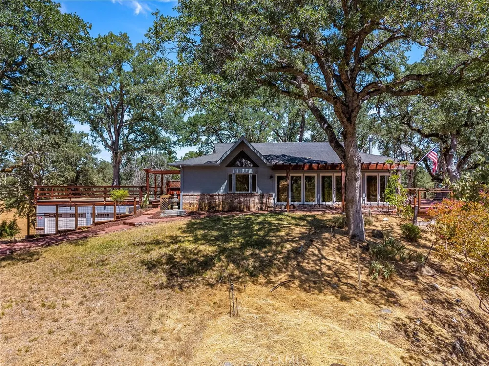 608 Dixon Drive Lakeport, CA 95453