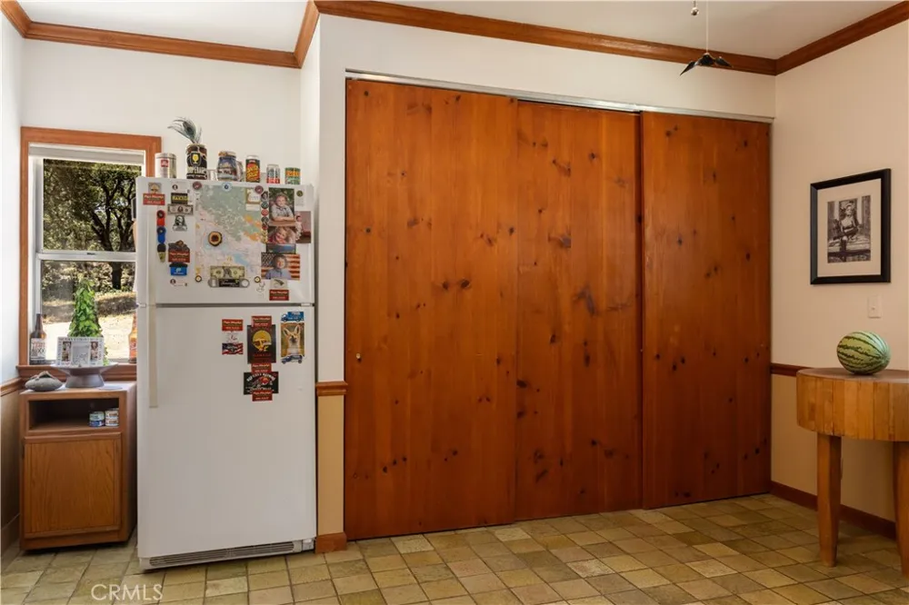 608 Dixon Drive Lakeport, CA 95453