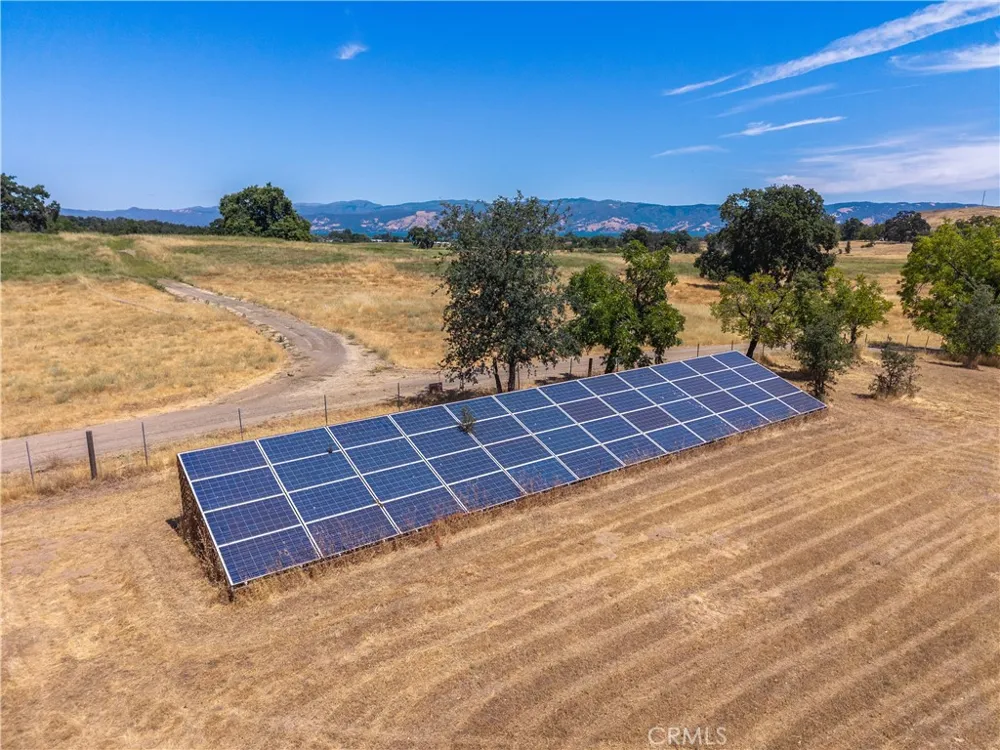 608 Dixon Drive Lakeport, CA 95453