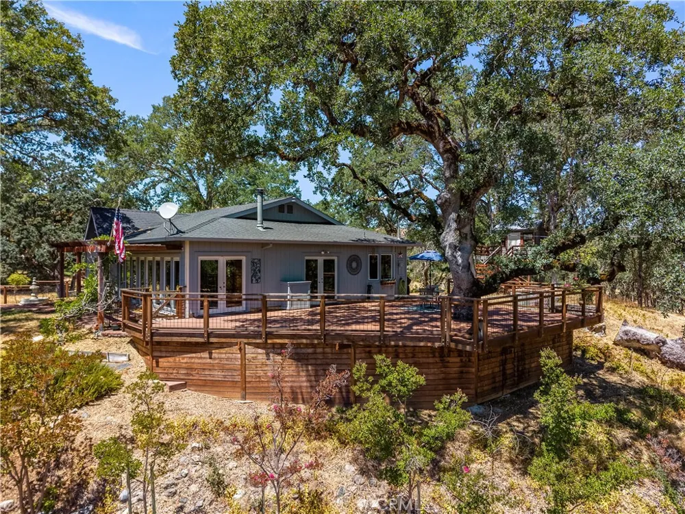 608 Dixon Drive Lakeport, CA 95453
