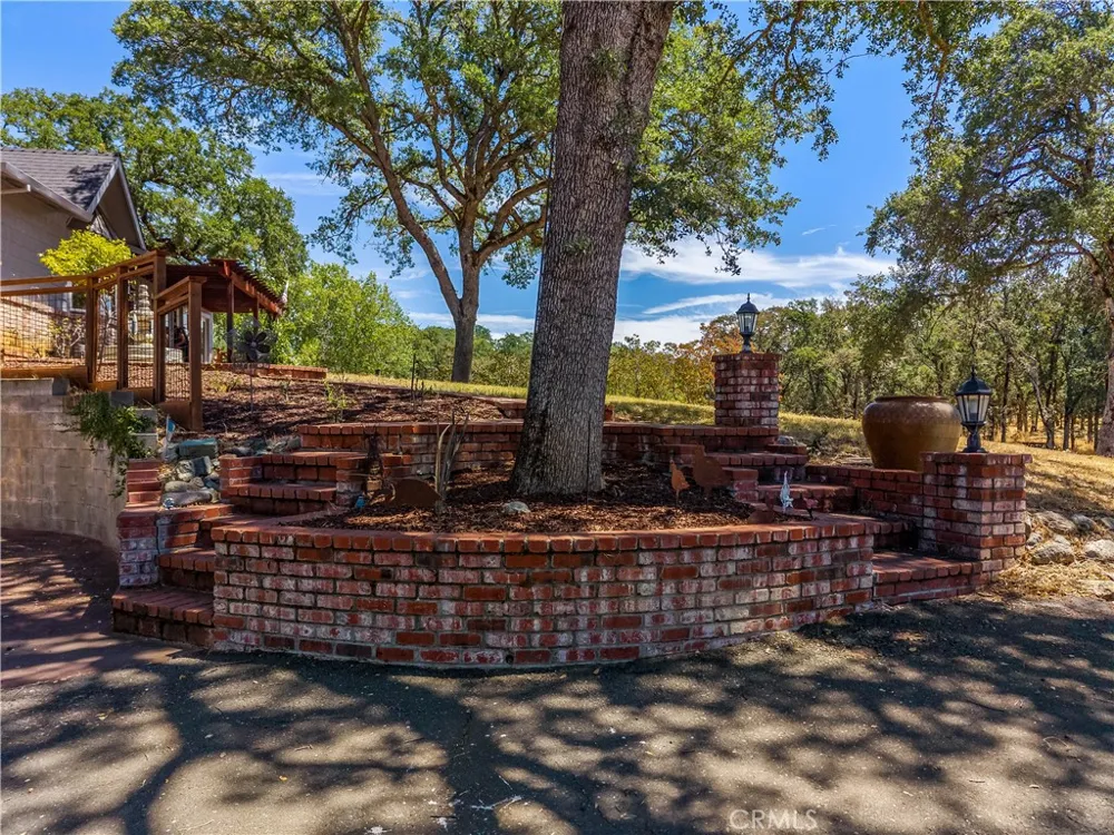 608 Dixon Drive Lakeport, CA 95453