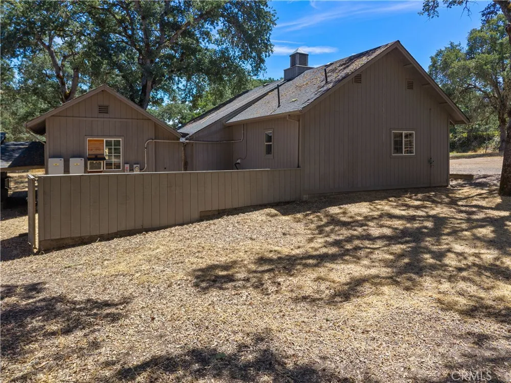 608 Dixon Drive Lakeport, CA 95453