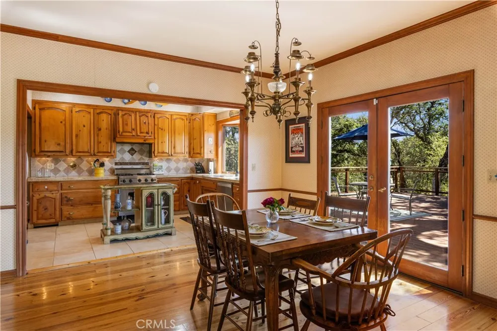608 Dixon Drive Lakeport, CA 95453