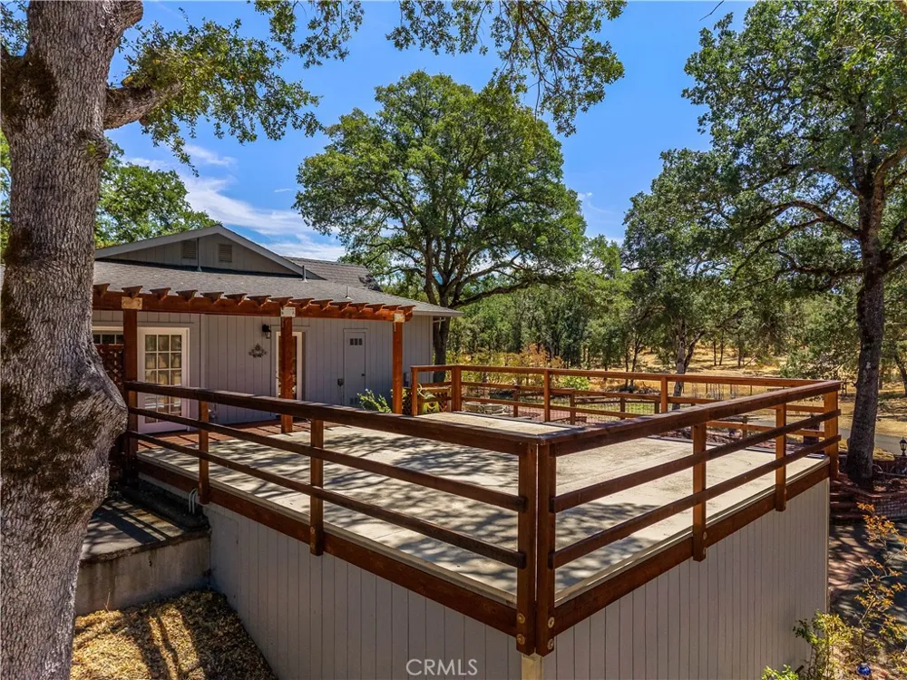 608 Dixon Drive Lakeport, CA 95453