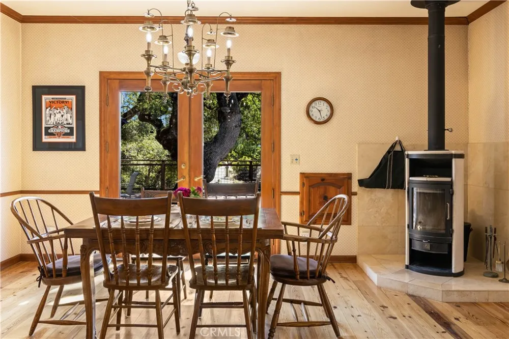 608 Dixon Drive Lakeport, CA 95453