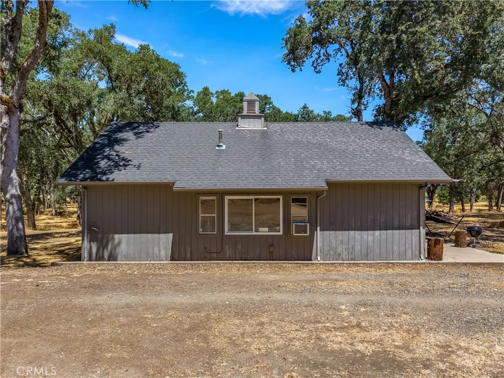 608 Dixon Drive Lakeport, CA 95453