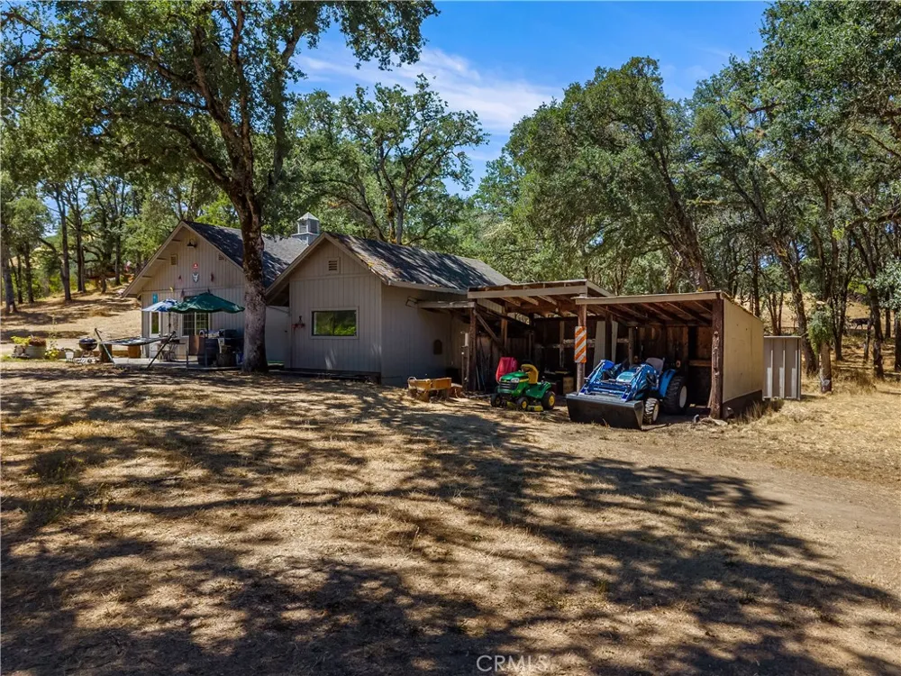 608 Dixon Drive Lakeport, CA 95453
