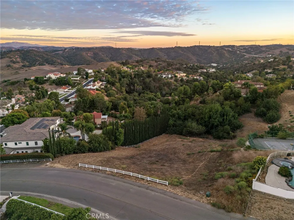 2182 Indian Creek Diamond Bar, CA 91765
