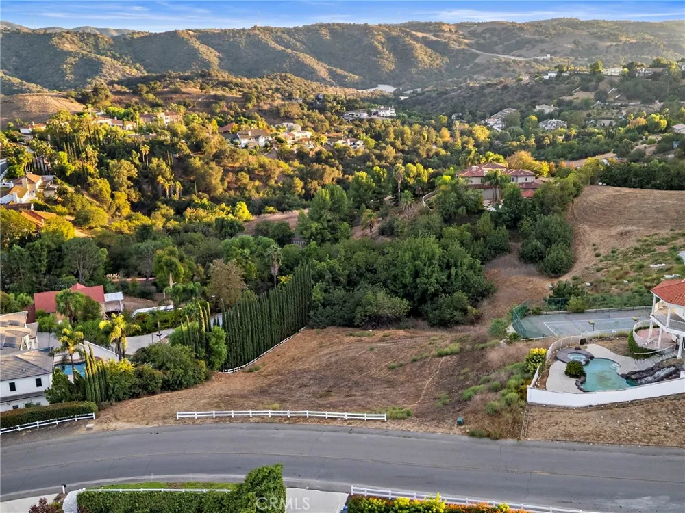 2182 Indian Creek Diamond Bar, CA 91765