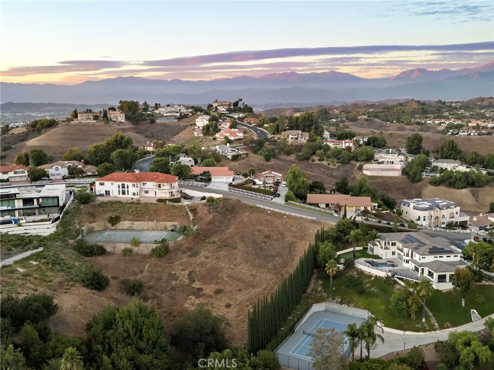 2182 Indian Creek Diamond Bar, CA 91765