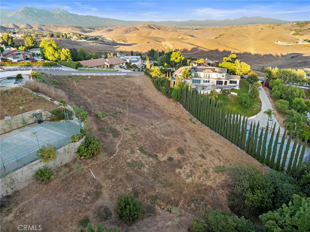 2182 Indian Creek Diamond Bar, CA 91765