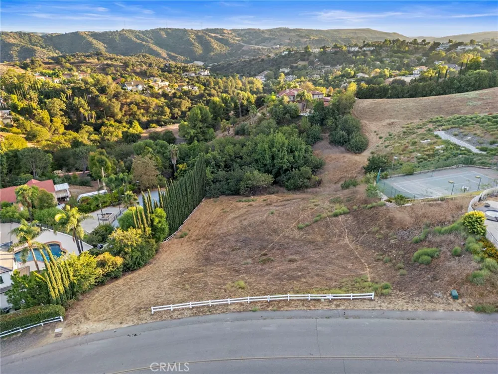 2182 Indian Creek Diamond Bar, CA 91765