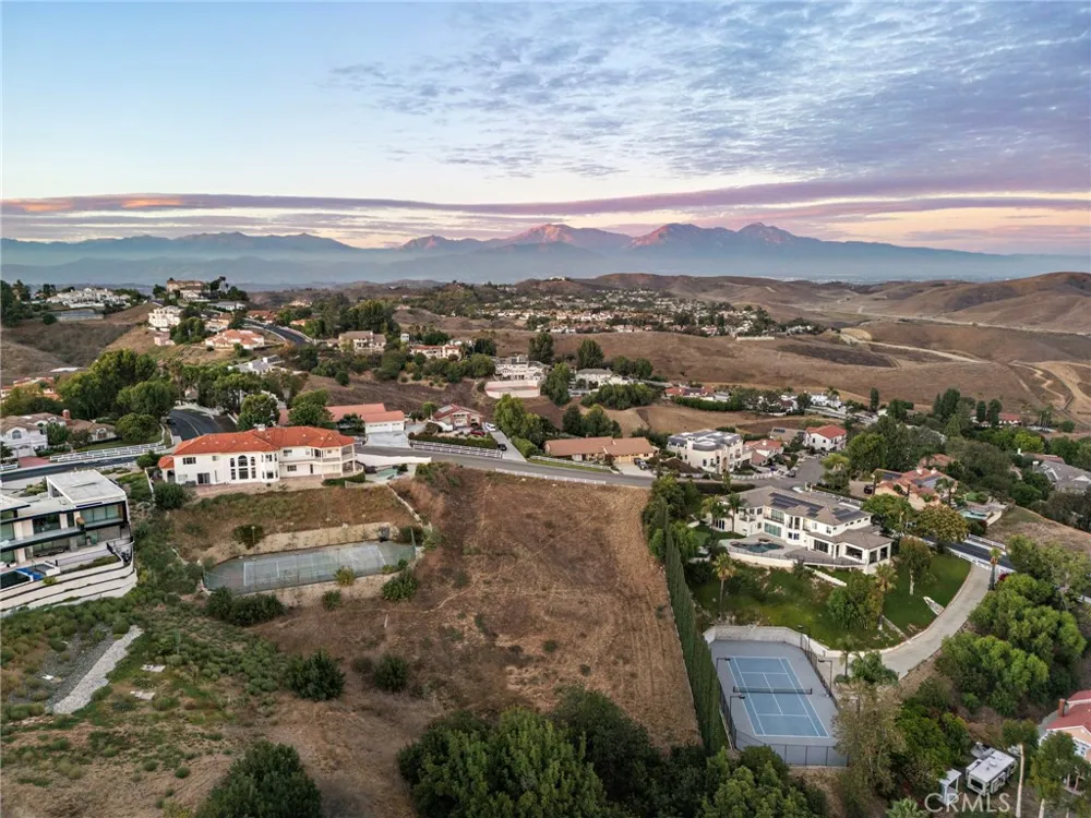 2182 Indian Creek Diamond Bar, CA 91765