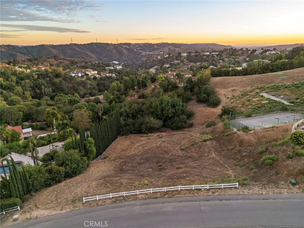2182 Indian Creek Diamond Bar, CA 91765