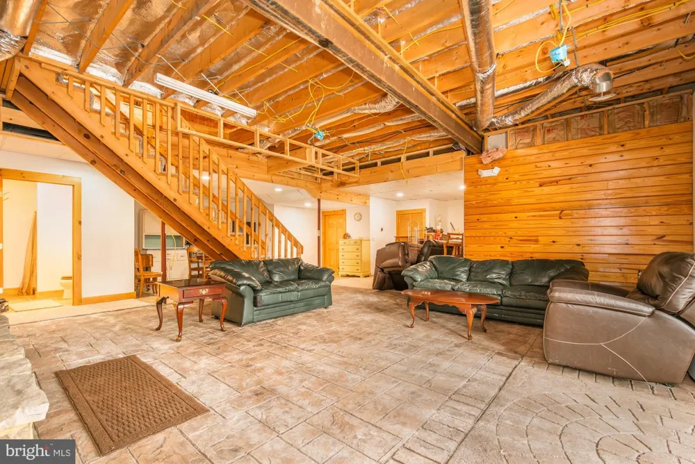 17051 LAUREL RUN ROAD SW Barton, MD 21521