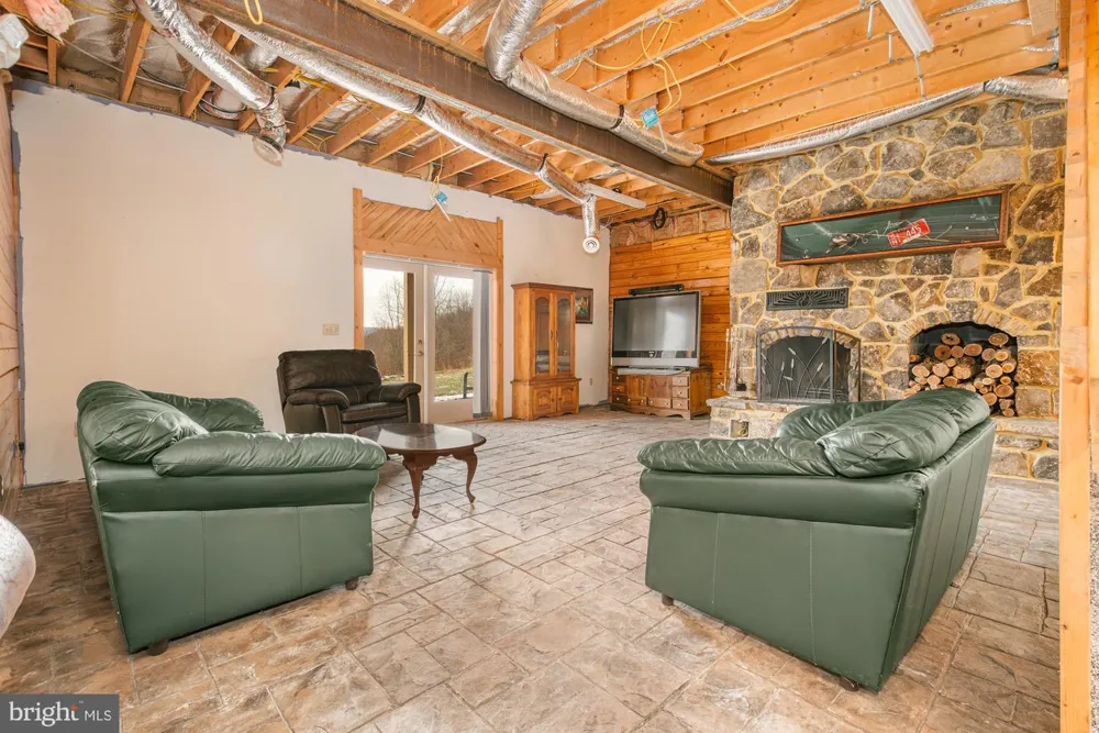 17051 LAUREL RUN ROAD SW Barton, MD 21521