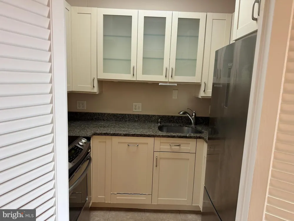 11 SLADE AVENUE #715 Baltimore, MD 21208