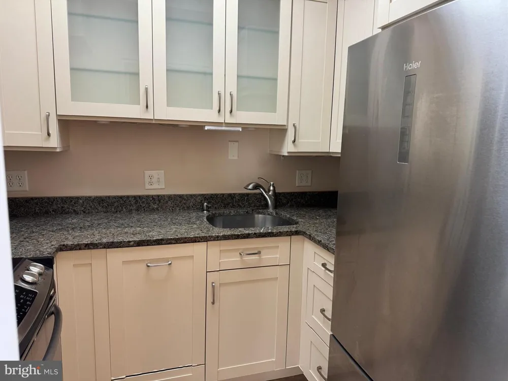 11 SLADE AVENUE #715 Baltimore, MD 21208