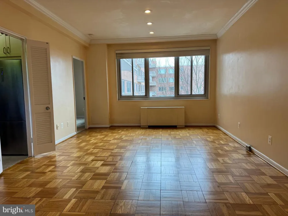 11 SLADE AVENUE #715 Baltimore, MD 21208
