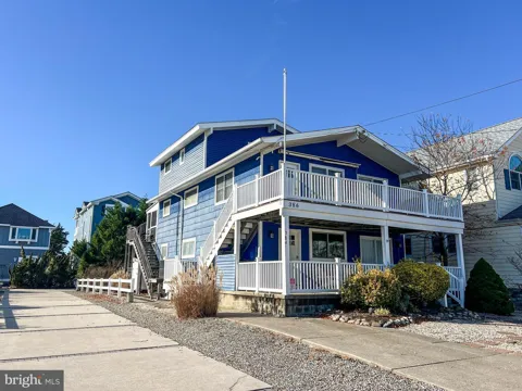 386 24TH STREET