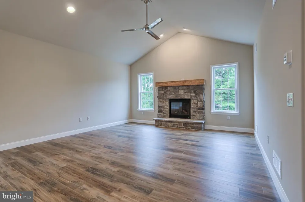 111 STARLIGHT LANE Lebanon, PA 17046