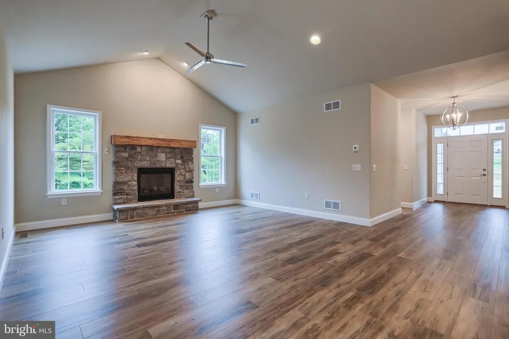 111 STARLIGHT LANE Lebanon, PA 17046