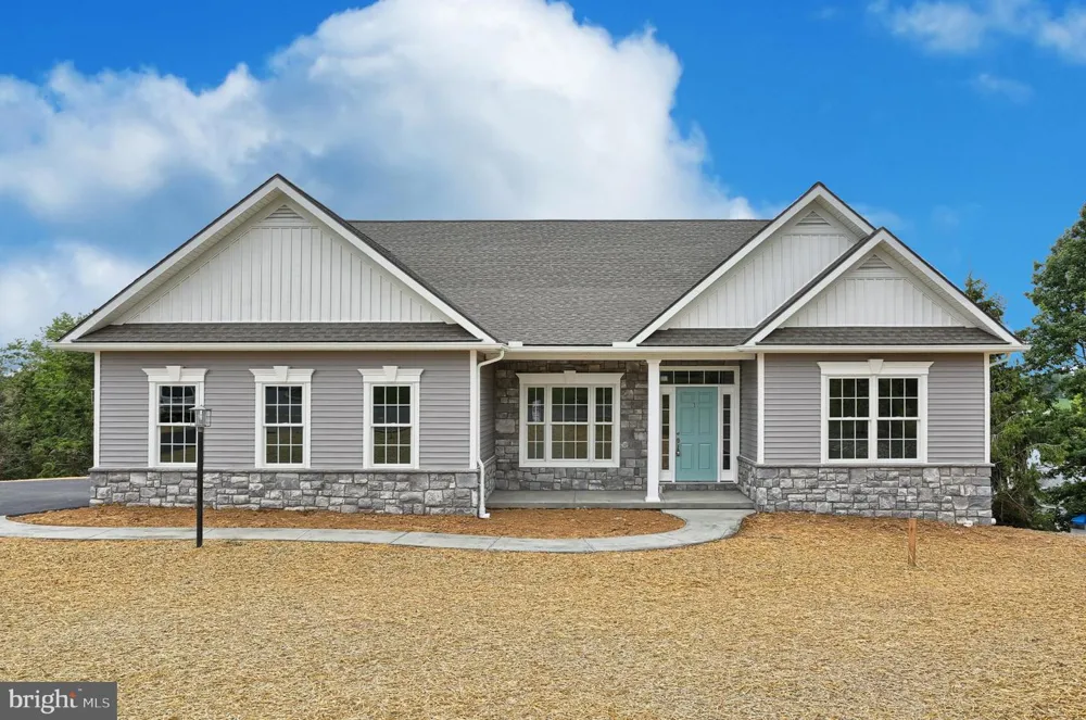 111 STARLIGHT LANE Lebanon, PA 17046