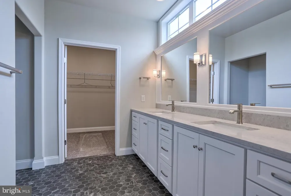 111 STARLIGHT LANE Lebanon, PA 17046