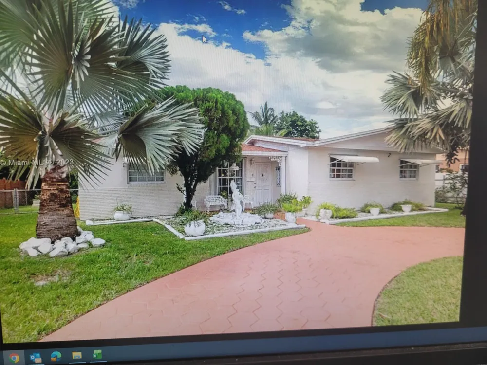 830 NW 200th Terrace