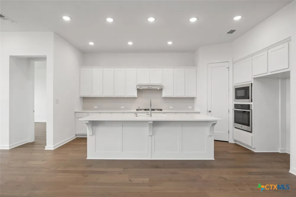 1606 Crimson Sunset Drive Georgetown, TX 78628