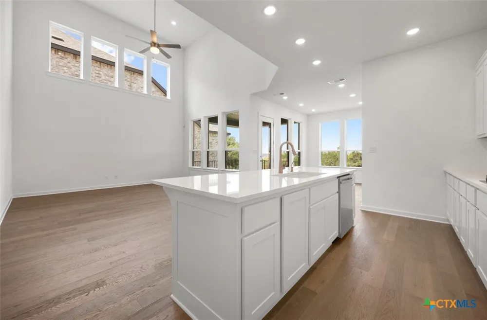 1606 Crimson Sunset Drive Georgetown, TX 78628