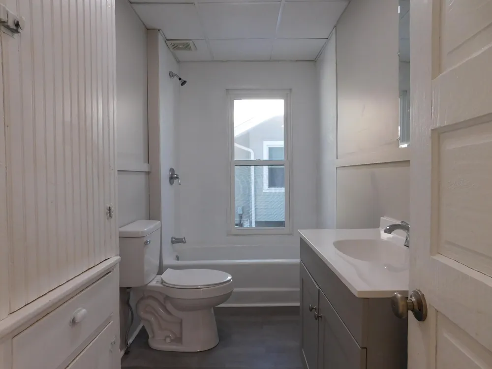 38 East Avenue Battle Creek, MI 49017