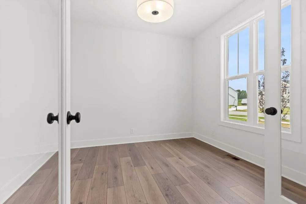 8288 Eagle Peak Drive Jenison, MI 49428