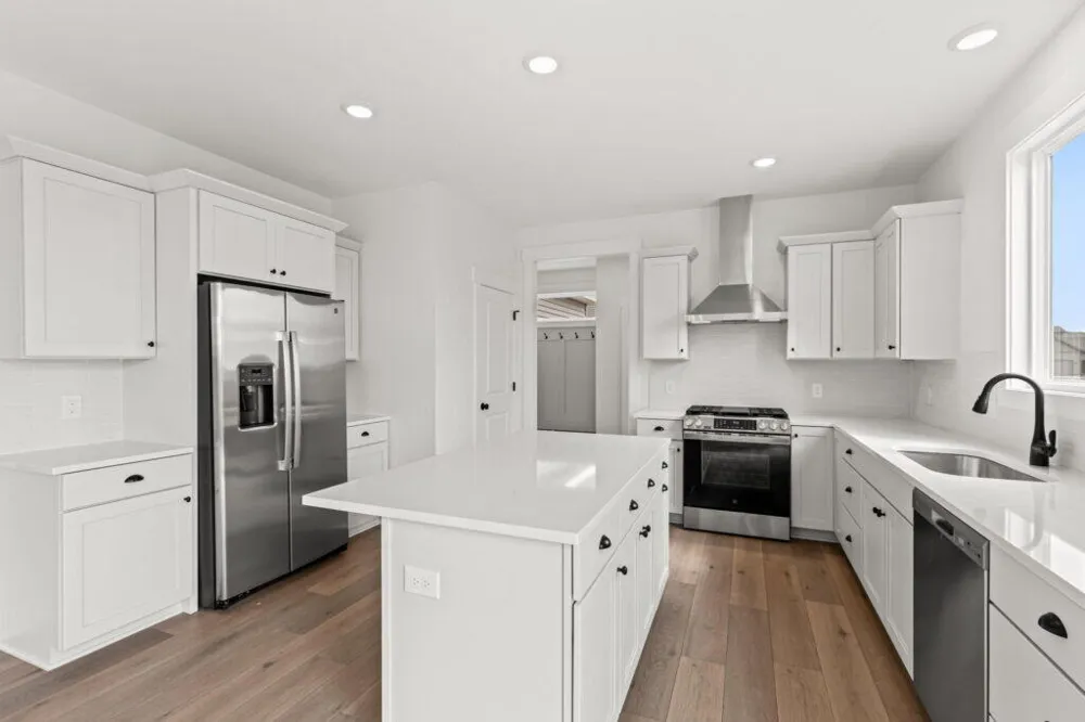 8288 Eagle Peak Drive Jenison, MI 49428