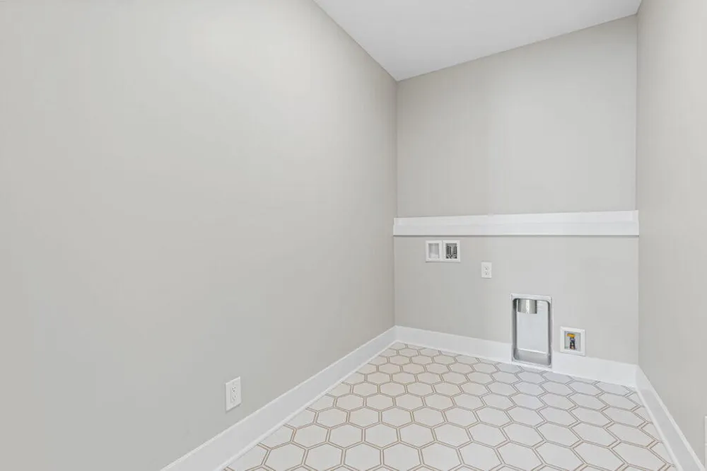 8288 Eagle Peak Drive Jenison, MI 49428
