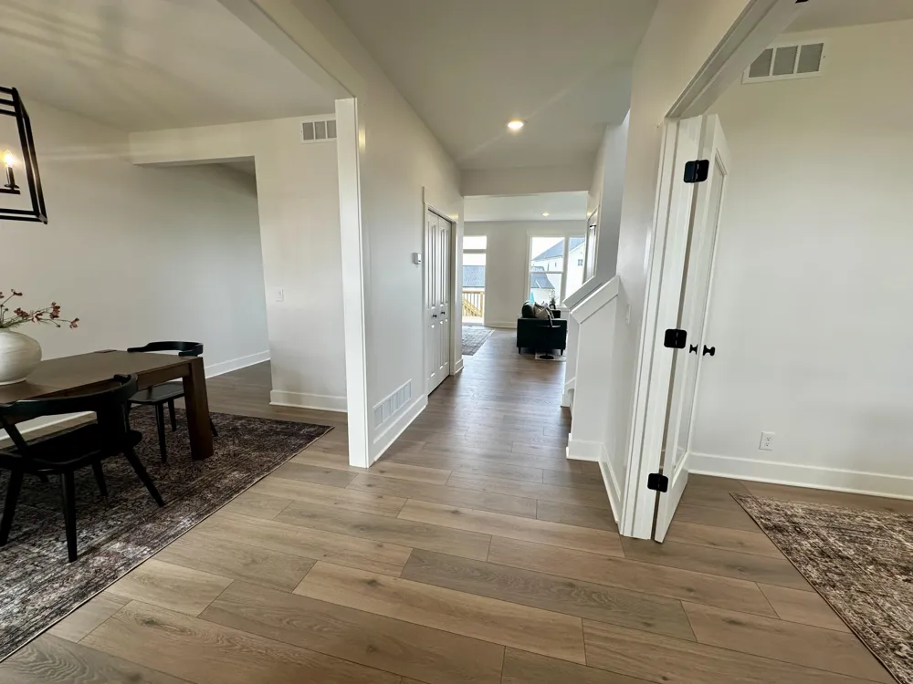 8288 Eagle Peak Drive Jenison, MI 49428