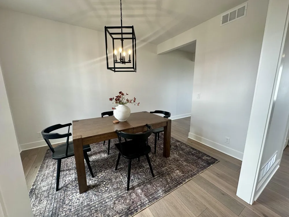8288 Eagle Peak Drive Jenison, MI 49428