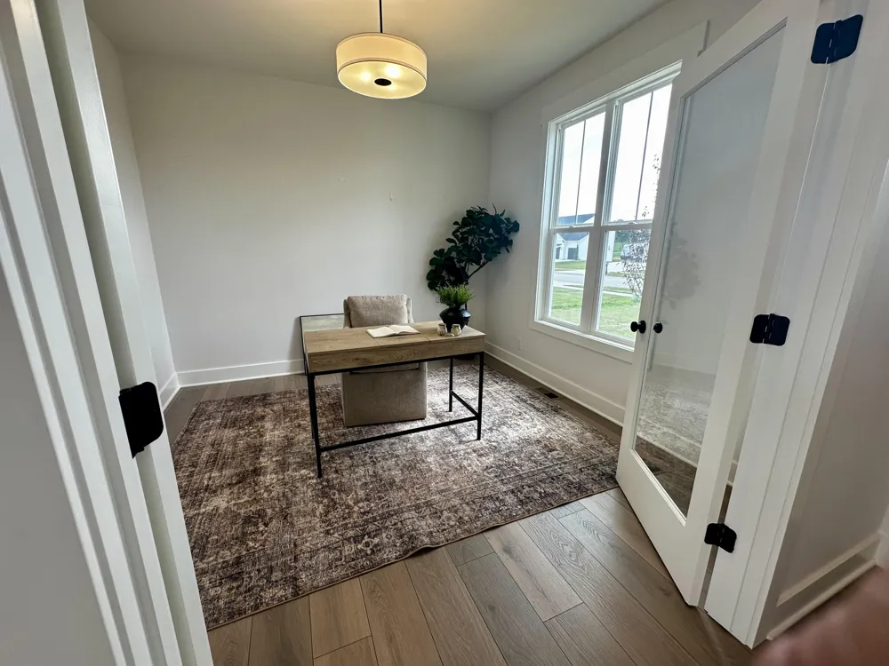 8288 Eagle Peak Drive Jenison, MI 49428