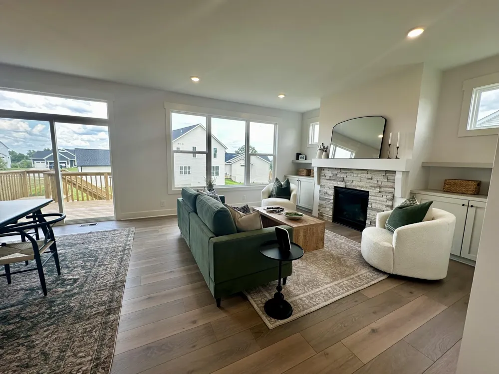 8288 Eagle Peak Drive Jenison, MI 49428